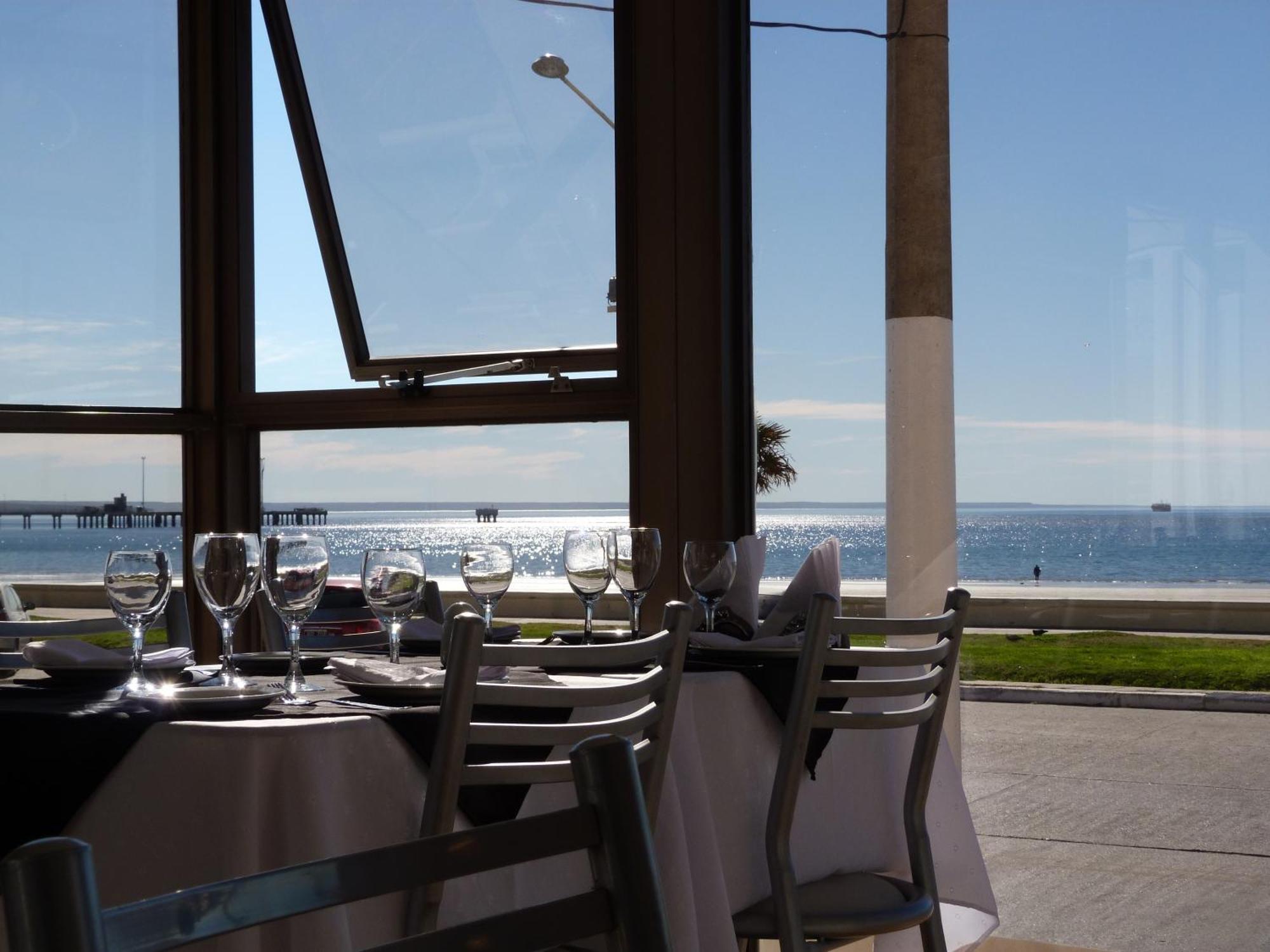 Costanera Hotel Puerto Madryn Eksteriør bilde